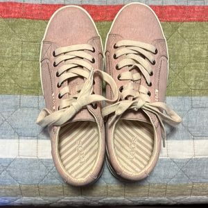 Taos pink sneakers